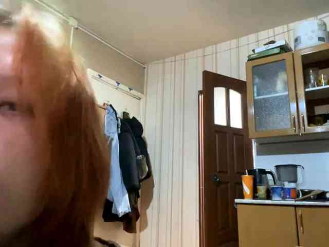 ShelliKvek webcam