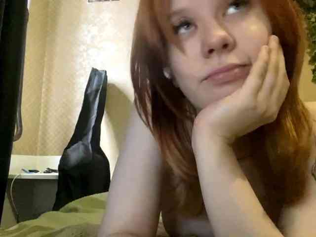 ShelliKvek webcam