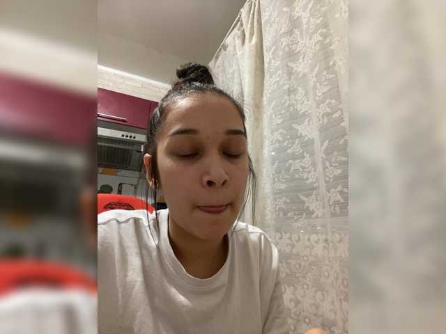 Diana14a's BongaCams show and profile