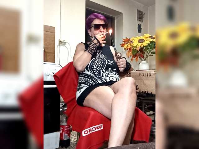 le modèle PanteraNeagra est en webcam porno dans un show sur le site bongacams, il possède les tags suivants: White/Caucasian,Redhead,Hairy