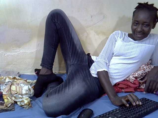 Preetypussie webcam