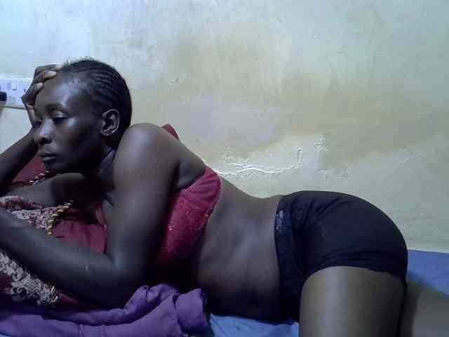 Preetypussie webcam