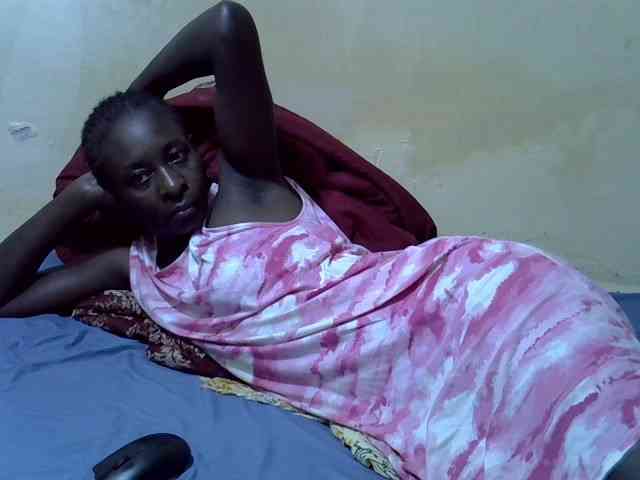 Preetypussie webcam