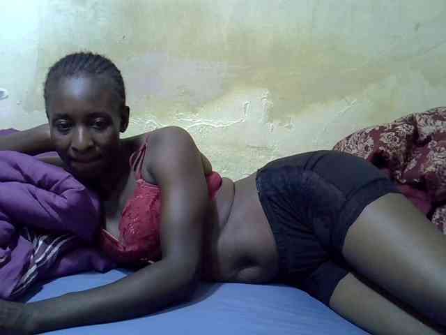 Preetypussie webcam