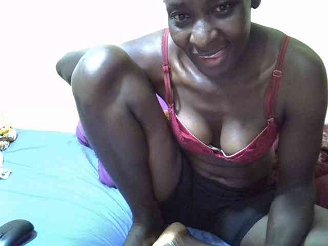 Preetypussie webcam