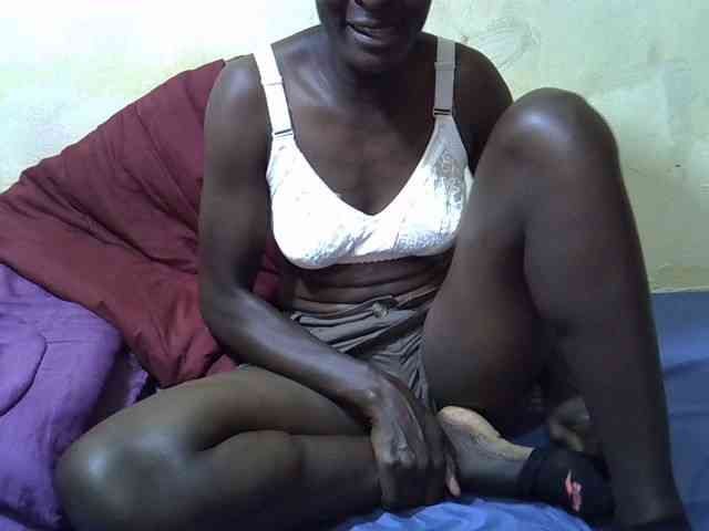 Preetypussie webcam