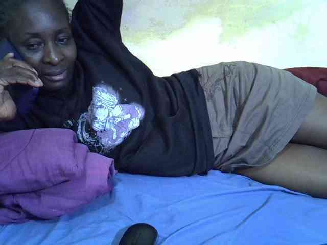 Preetypussie webcam