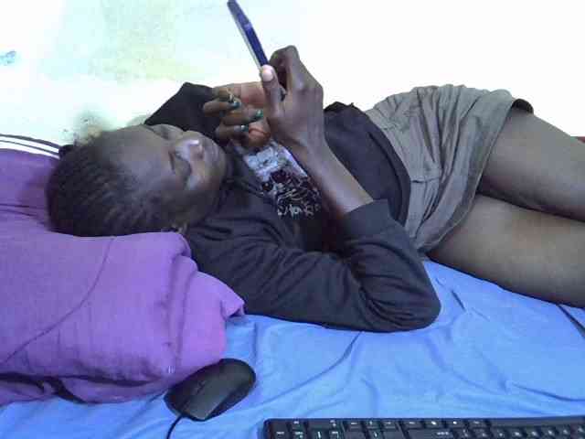 Preetypussie webcam