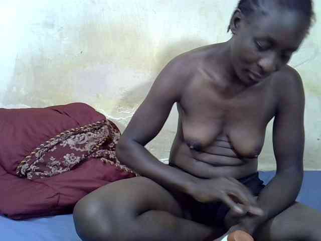 Preetypussie webcam