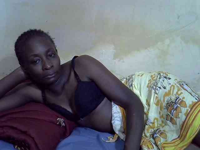 Preetypussie webcam