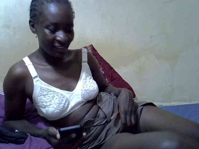Preetypussie webcam