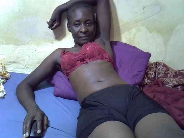Preetypussie webcam