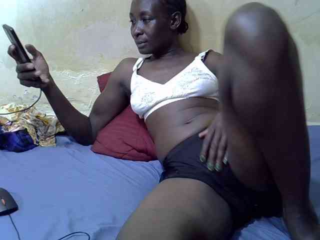 Preetypussie webcam
