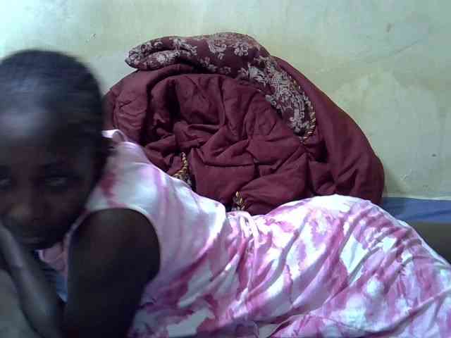 Preetypussie webcam