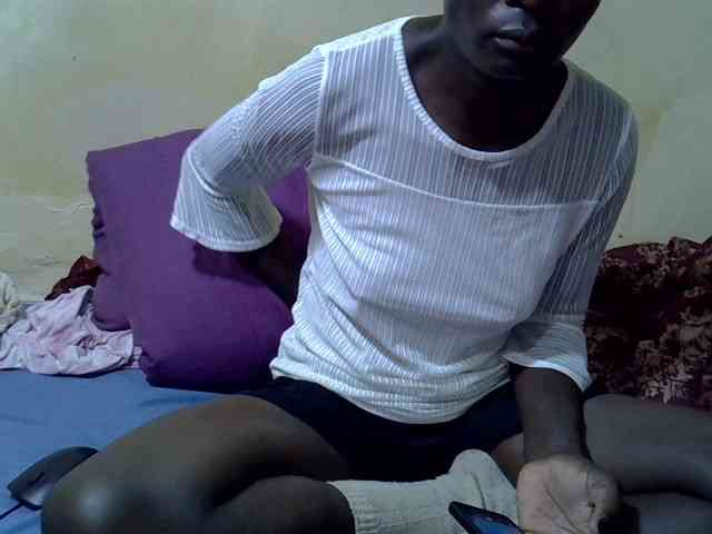 Preetypussie webcam