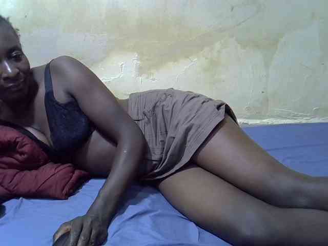 Preetypussie webcam