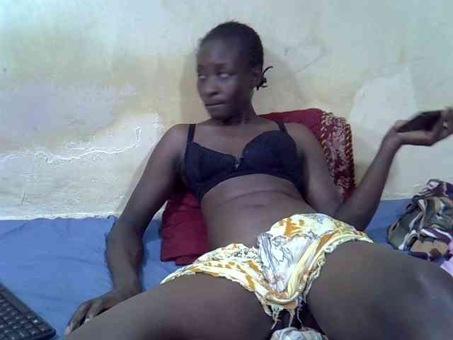 Preetypussie webcam