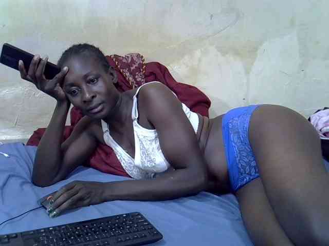 Preetypussie webcam