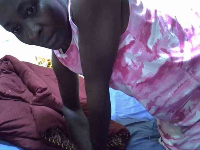 Preetypussie webcam