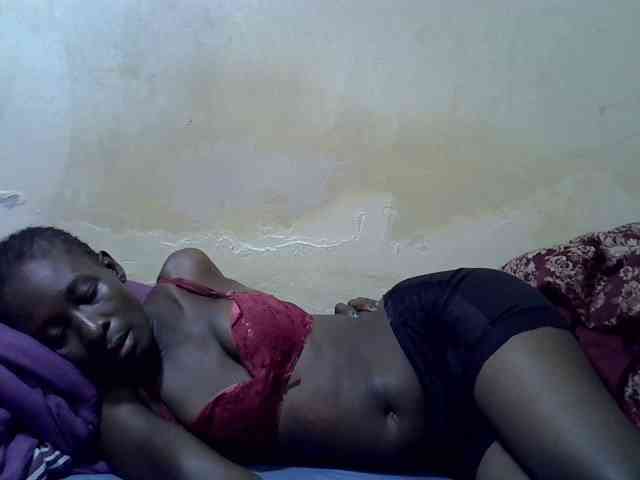 Preetypussie webcam