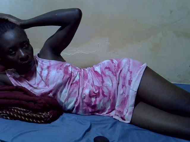 Preetypussie webcam