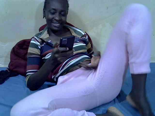 Preetypussie webcam