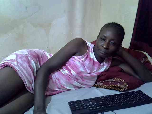 Preetypussie webcam