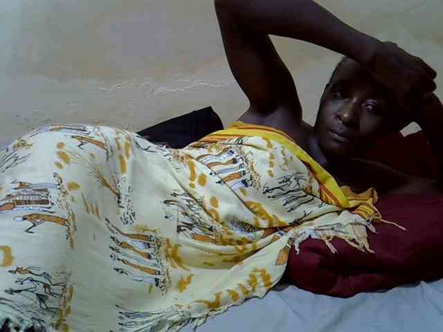 Preetypussie webcam