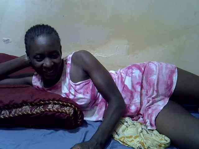 Preetypussie webcam
