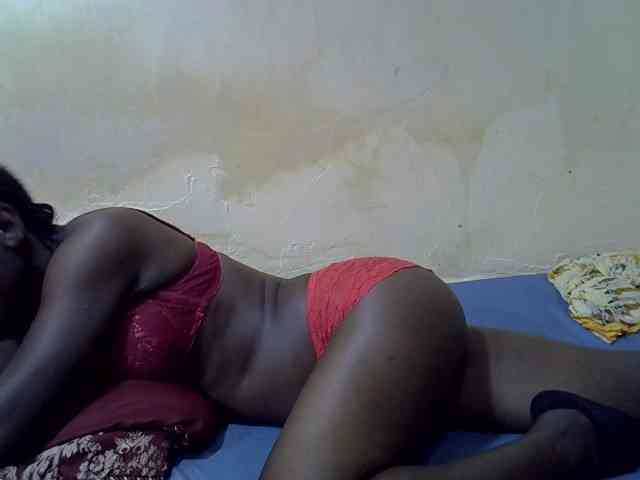 Preetypussie webcam