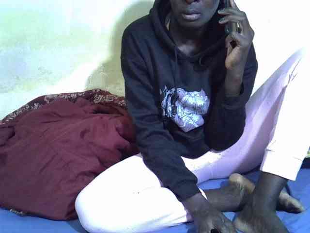 Preetypussie webcam