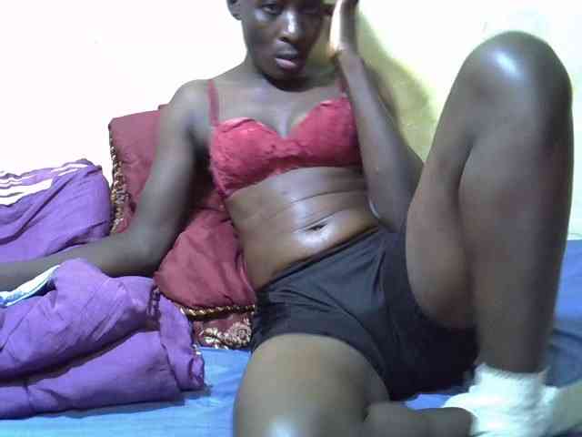 Preetypussie webcam