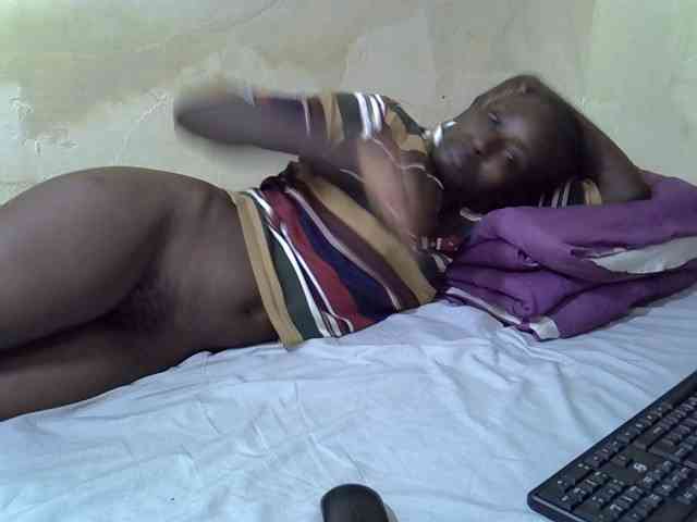 Preetypussie webcam