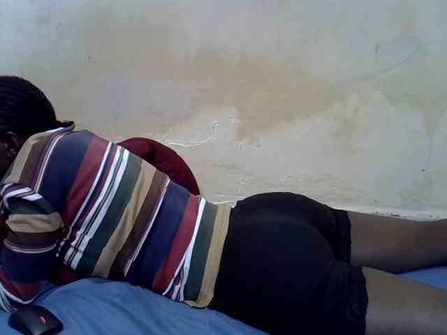 Preetypussie webcam