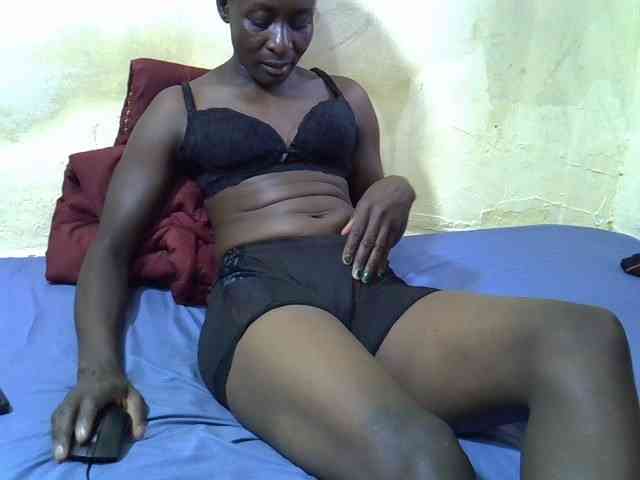 Preetypussie webcam
