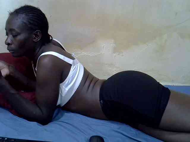 Preetypussie webcam