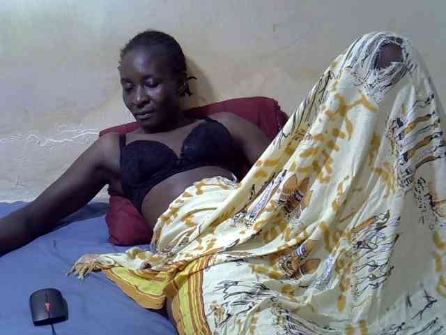 Preetypussie webcam