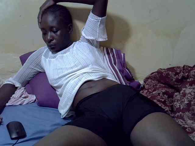 Preetypussie webcam