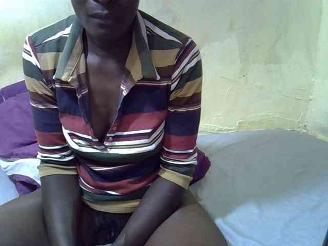 Preetypussie webcam