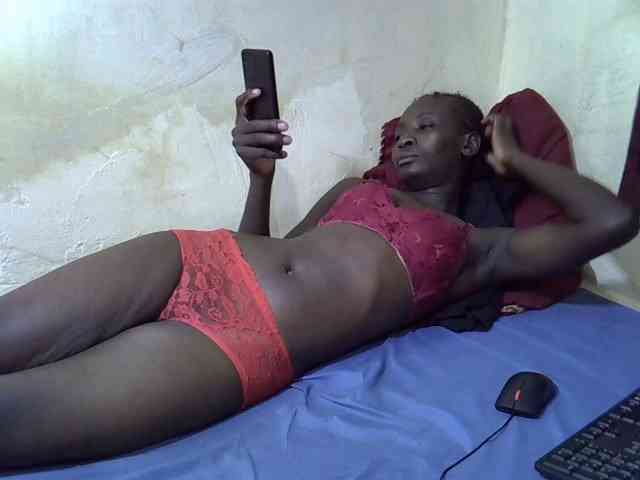 Preetypussie webcam