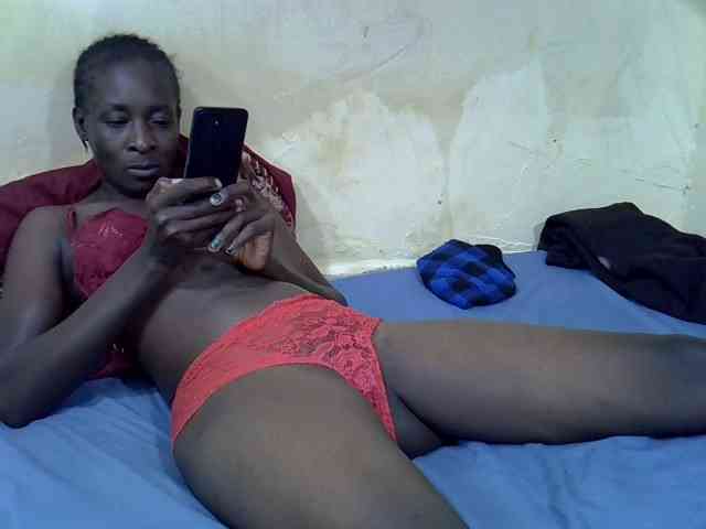 Preetypussie webcam