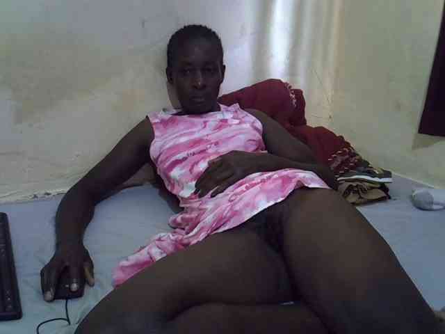 Preetypussie webcam