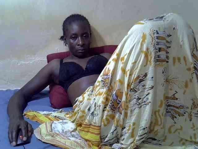 Preetypussie webcam