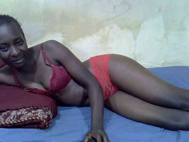 Preetypussie webcam