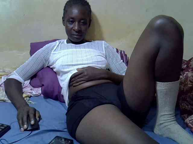 Preetypussie webcam