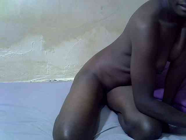 Preetypussie webcam