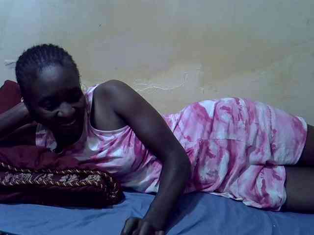 Preetypussie webcam