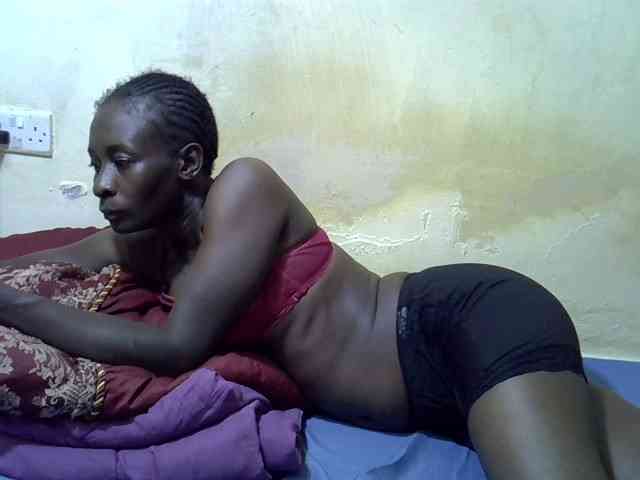 Preetypussie webcam