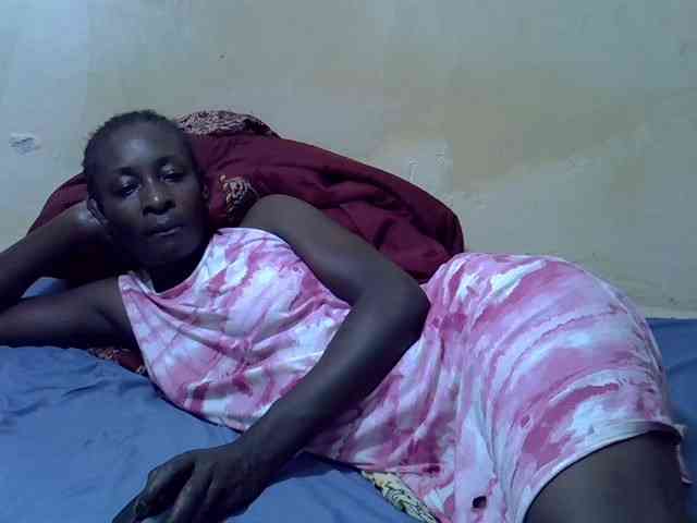 Preetypussie webcam