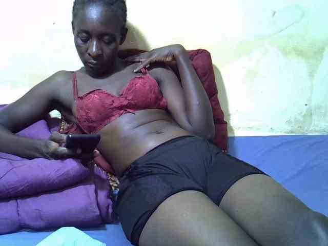 Preetypussie webcam